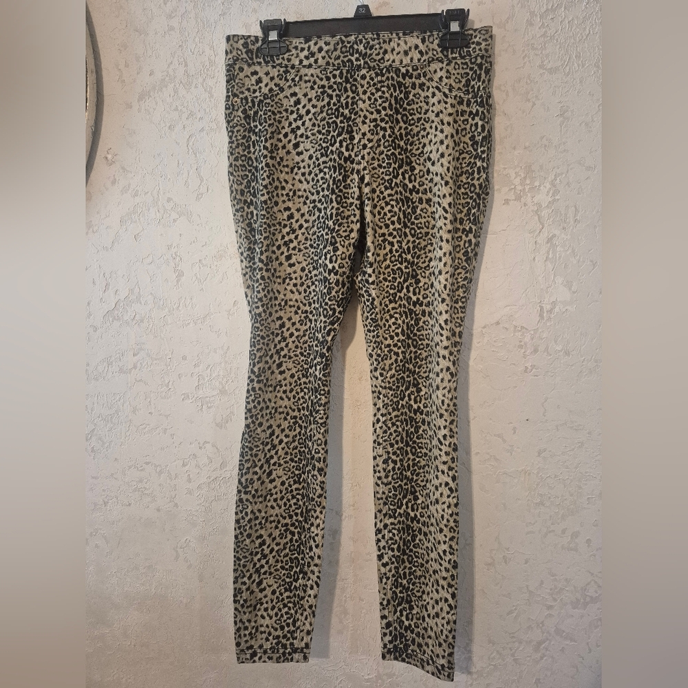 No Brand, Full Length Women's Cheetah Print Pants, Size M, Never Worn